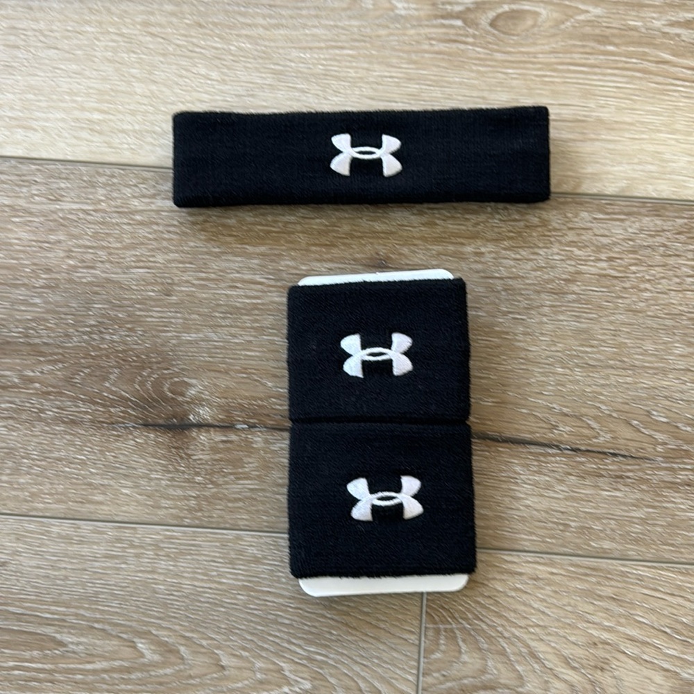 NEW Under Armour Head Sweatband and Wrist bands